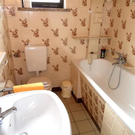 Ferienwohnung Froehling - 90 M Zum Strand Херингсдорф Экстерьер фото